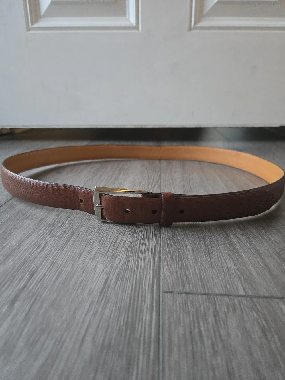 Trafalgar Mens Brown Saffiano Leather Dress Belt Silver Buckle Size 40